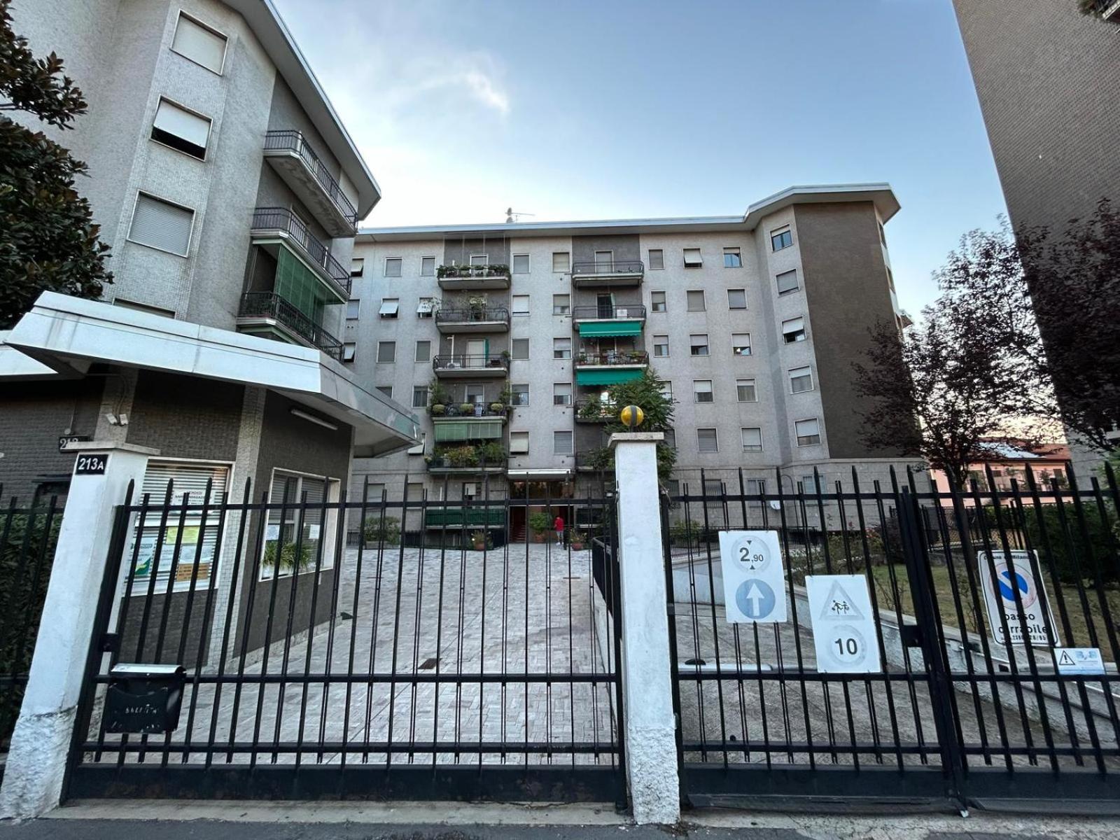 Your Home In Milan - Elegant & Comfortable Stay Milão Exterior foto